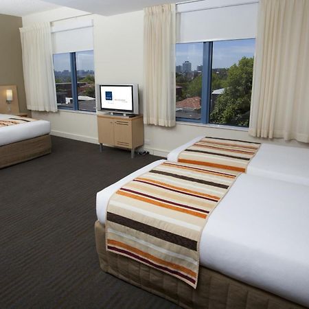 Novotel Melbourne St Kilda Экстерьер фото