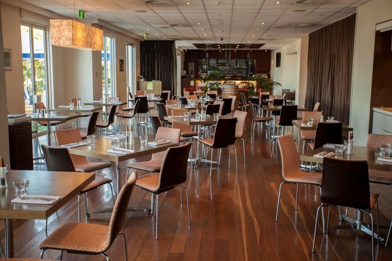 Novotel Melbourne St Kilda Экстерьер фото