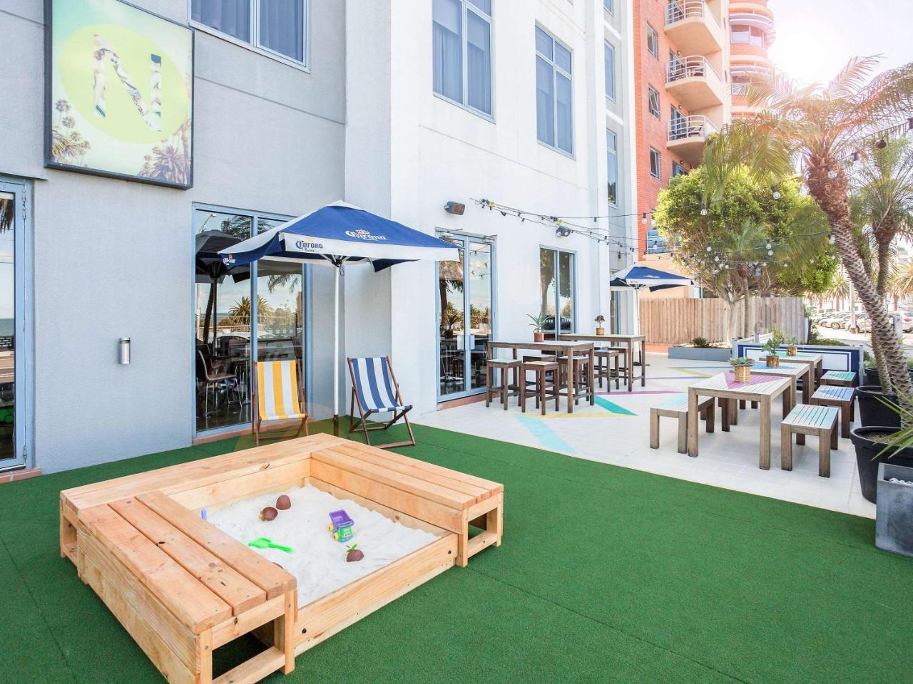 Novotel Melbourne St Kilda Экстерьер фото