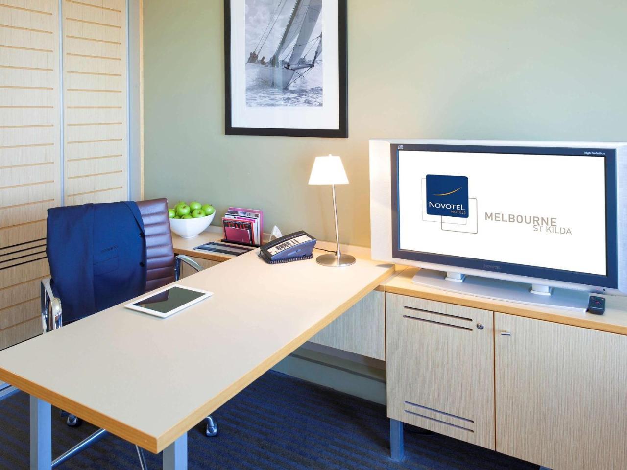Novotel Melbourne St Kilda Экстерьер фото