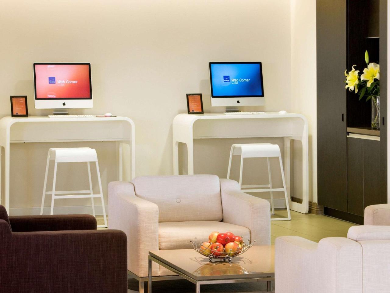 Novotel Melbourne St Kilda Экстерьер фото